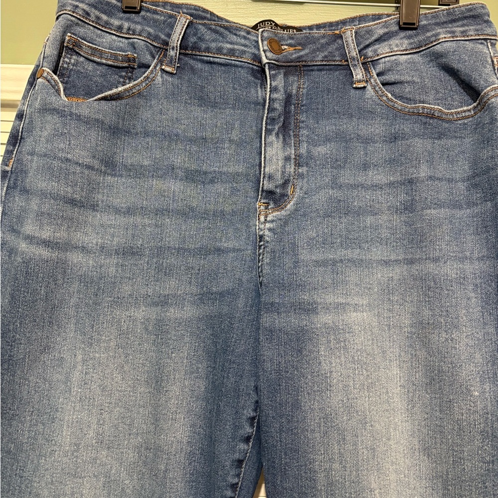 Judy Blue Jeans Womens Size 32 Boyfriend Fit Med Wash Blue Stretch - Picture 3 of 8